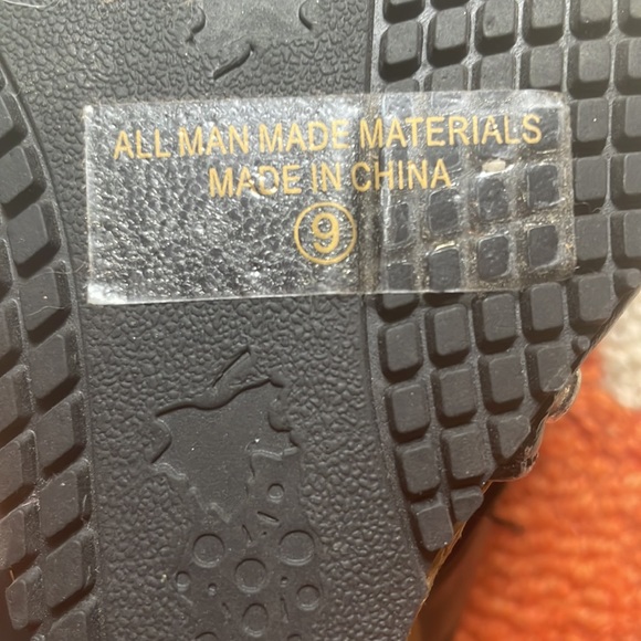 Womens wedge shoe, never worn. - Picture 5 of 9